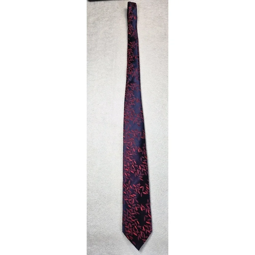 Krimson By Kwame Silk Tie Red Navy Floral Leaf Pattern Mens Necktie Modern 3